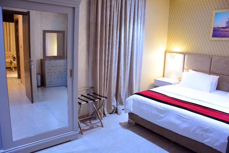 ذا فيفتى ايت السالمية Aparthotel Kuwait City Luaran gambar